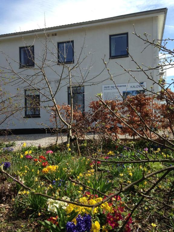 Kalovig Center Hotel Ronde Exterior photo